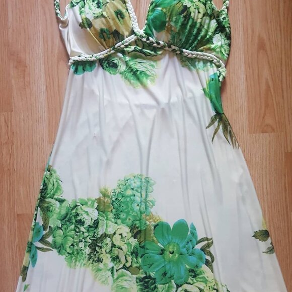 Gorgeous tropical print maxi dress/sundress. - Picture 6 of 12